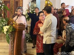 Kemenbud Serahkan SK Tedjowulan Plt Keraton Solo, Pihak PB XIV Purbaya Protes