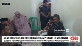 VIDEO: Menteri KKP Kunjungi Keluarga Korban Pesawat Hilang Kontak