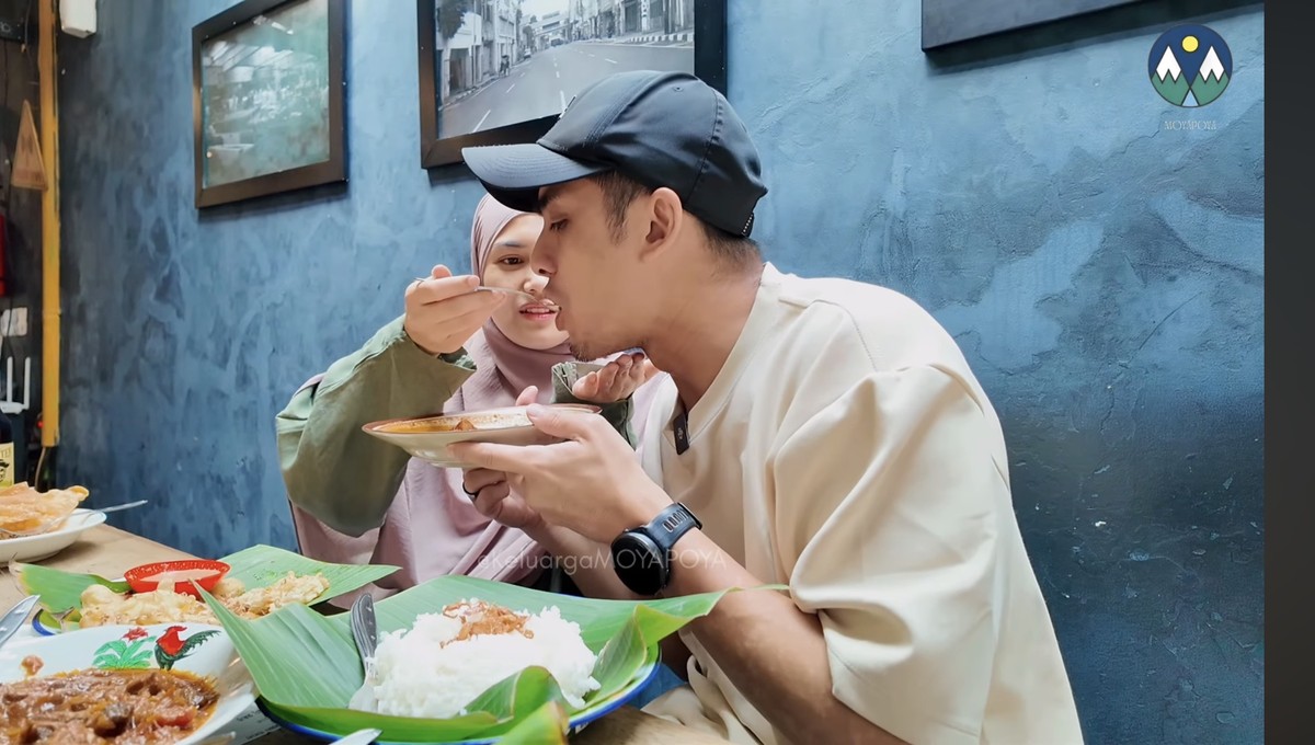 Ricky Harun kulineran di Bandung