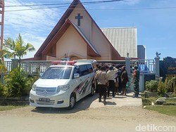 Wanita Tewas di Gereja Katolik Sorong Diduga Ditikam Mantan Suami