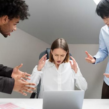 4 Zodiak Paling Tenang yang Cocok Jadi Penengah saat Konflik