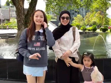 Potret Anak Sulung Omesh dan Dian Ayu, Kini Tingginya Sudah Menyalip Ibunda