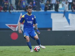 Luiz Gustavo Absen hingga Akhir Musim Akibat Cedera ACL