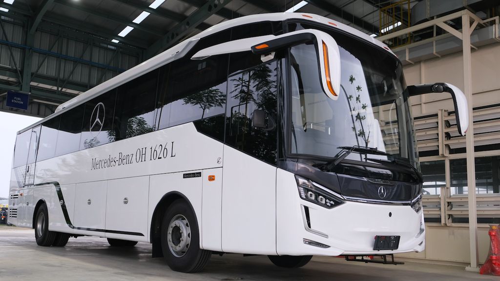 Daimler Mulai Ekspor Bus Mercedes-Benz Buatan Cikarang ke Thailand