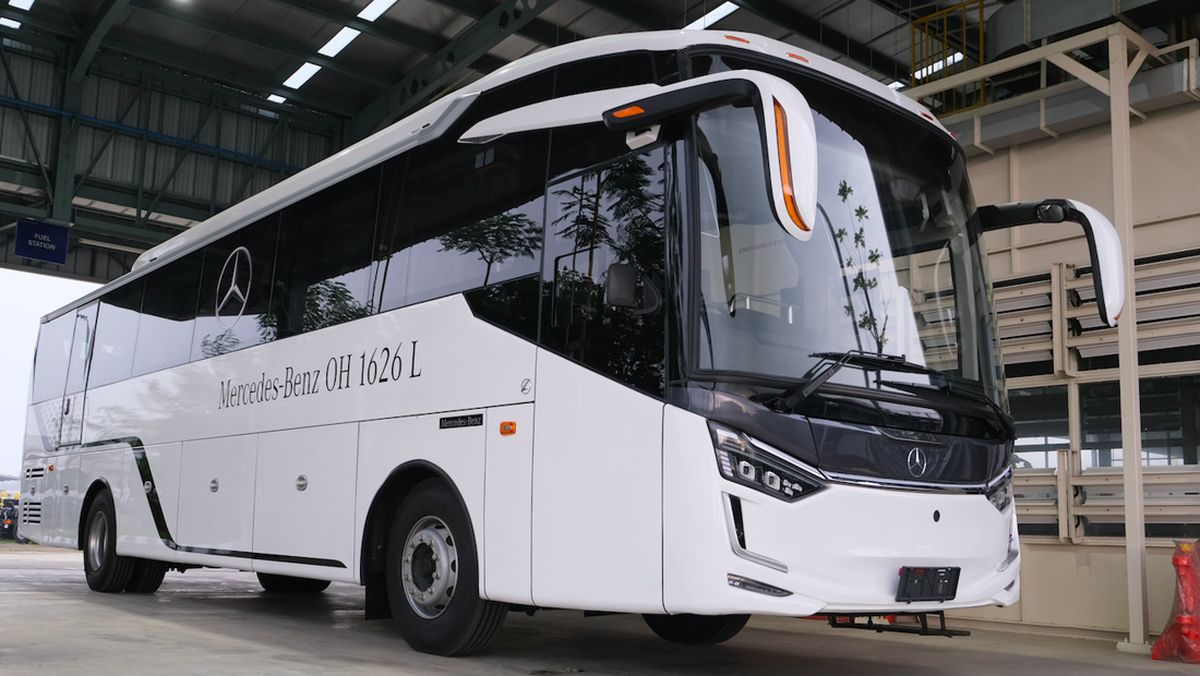 Daimler Mulai Ekspor Bus Mercedes-Benz Buatan Cikarang ke Thailand