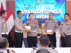 Korlantas Polri Mulai Operasikan ETLE Mobile Handheld di Sulawesi Tenggara