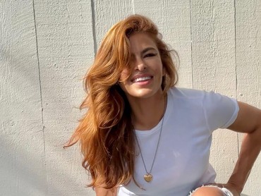 Ikut Tren Nostalgia Foto 2016, Eva Mendes Kenang Momen Sembunyikan Kehamilan dari Publik