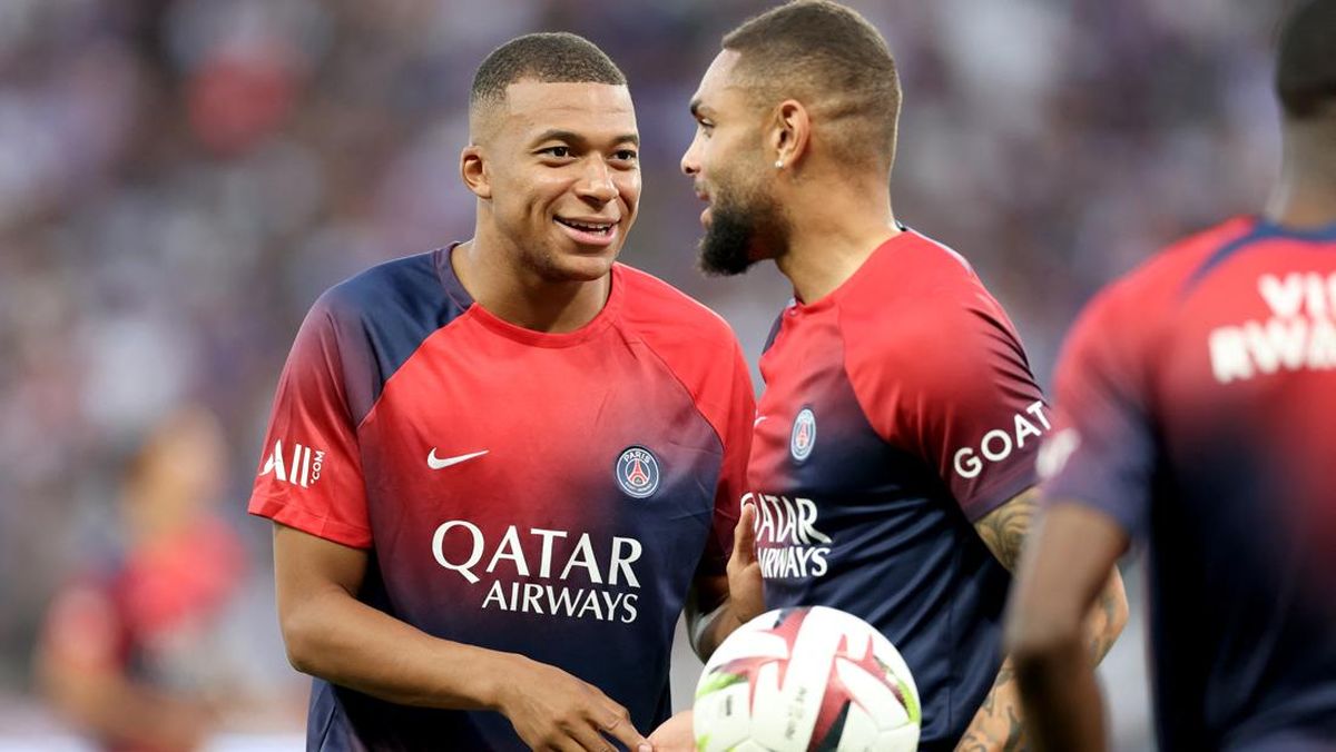 Media Prancis Sebut Persib Selangkah Lagi Kontrak Eks Bek PSG