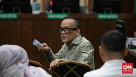 FOTO: Noel Ebenezer Didakwa Terima Gratifikasi Rp3,3 M & Motor Ducati