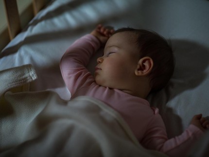 Cara Membuat Bayi Aktif agar Dapat Tidur Lebih Nyenyak Tidur di Malam Hari