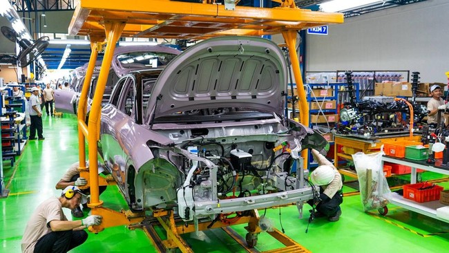 Geely mulai merakit lokal EX2, model mobil listrik ketiga yang diproduksi di Indonesia setelah Starray EM-i dan EX5.