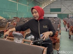 200 Tukang Becak Sidoarjo Terima Becak Listrik Gratis dari Prabowo