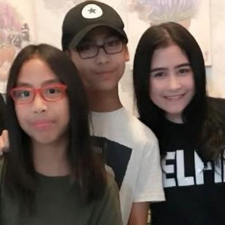 <p>Dalam keterangannya, Lala mengenang pertemuan pertamanya dengan Prilly sepuluh tahun yang lalu. &ldquo;10 tahun yang lalu di tahun 2016 pertama kali berjumpa dengan <em>@prillylatuconsina96</em> anak-anak masih kecil,&rdquo; tulisnya, dikutip dari laman Instagram <em>@lala_gunawan_family,</em> Senin (19/1/2026).&nbsp;(Foto: Instagram @lala_gunawan_family)</p>