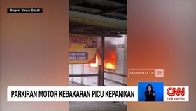 VIDEO: Parkiran Motor Terbakar, Kepanikan Pecah di Stasiun Bogor