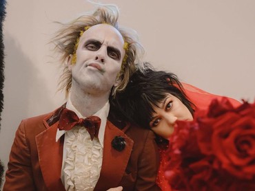 Tiga Tahun Kourtney Kardashian Tanpa Alkohol, Hidup Sehat Bareng Travis Barker