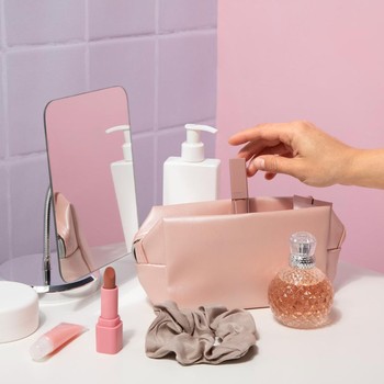 5 Produk Kecantikan yang Tidak Boleh Disimpan di Kamar Mandi