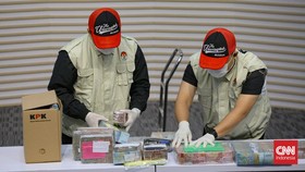 KPK Sita Uang Rp1 Miliar Saat OTT Bupati Klaten