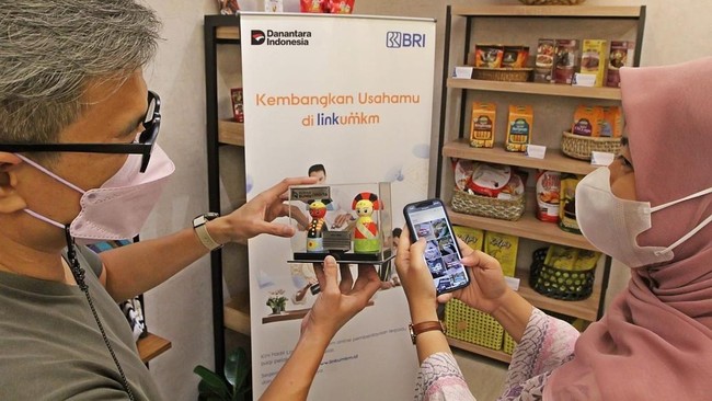 BRI mendukung UMKM melalui platform LinkUMKM, contohnya NM Kitchen, usaha camilan, tumbuh berkat pembelajaran dan pendampingan untuk naik kelas.