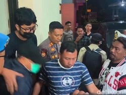 Usai Diperiksa KPK di Polres Kudus, Bupati Pati Sudewo Dibawa ke Semarang