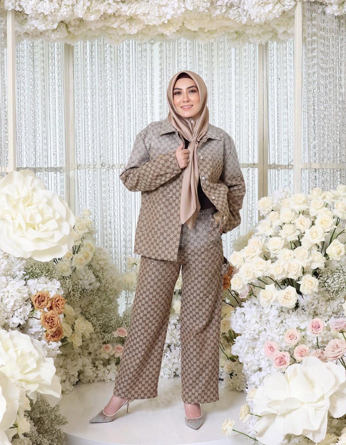 Gaya hijab pengusaha asal Malaysia&comma; Vie Shantie Khan&period;