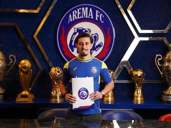 Arema FC Pinjam Gustavo Franca dari Persija