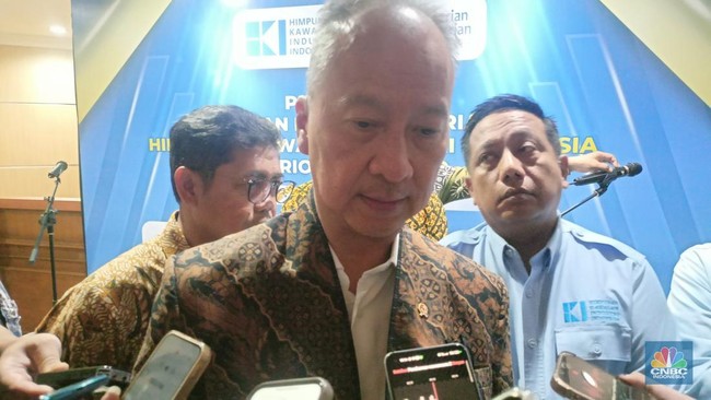 Harga Bahan Baku Plastik Jadi Hantu Industri, Menperin Respons Begini