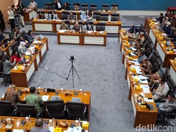 Menteri UMKM Geram Produk Murah China Banjiri RI