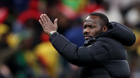 Soccer Football - CAF Africa Cup of Nations - Morocco 2025 - Final - Senegal v Morocco - Prince Moulay Abdellah Stadium, Rabat, Morocco - January 18, 2026 Senegal coach Pape Thiaw gestures for his players to leave the pitch after a penalty is awarded