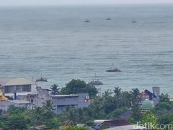 Warga Pesisir Jabar Diimbau Waspada, Banjir Rob-Gelombang Tinggi Mengintai