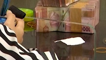 Rupiah Melemah Nyaris Tembus Rp17 Ribu