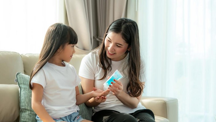 10 Skincare untuk Anak 10 Tahun yang Punya Manfaat Bagus & Aman&comma; Pilih yang Terbaik&excl;