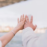 5 Ciri Kepribadian Orang yang Menunda Menikah