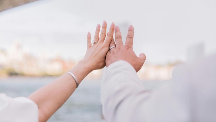 5 Ciri Kepribadian Orang yang Menunda Menikah