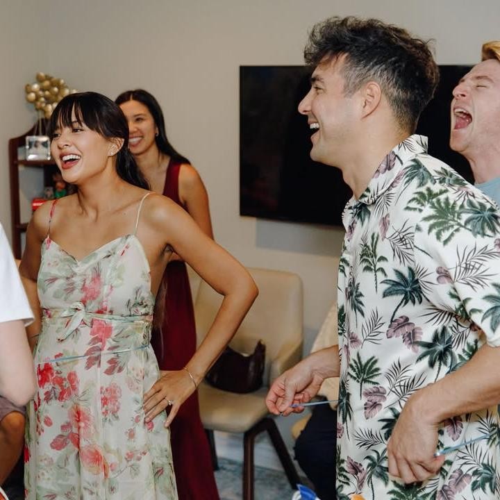 <p>Artis Aurelie Moeremans sebentar lagi melahirkan anak pertamanya, Bunda. Jelang hari bahagia, Aurelie menggelar acara baby shower sederhana dan penuh kehangatan bersama keluarganya di Amerika Serikat (AS). (Foto: Instagram @aurelie)</p>