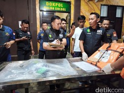 Jenazah Ketiga Korban Jatuhnya Pesawat ATR 42-500 Diserahkan ke Tim DVI