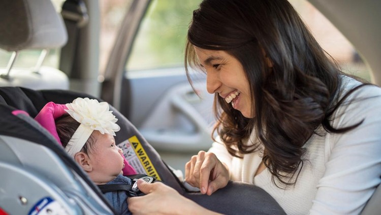 Bawa bayi keluar rumah
