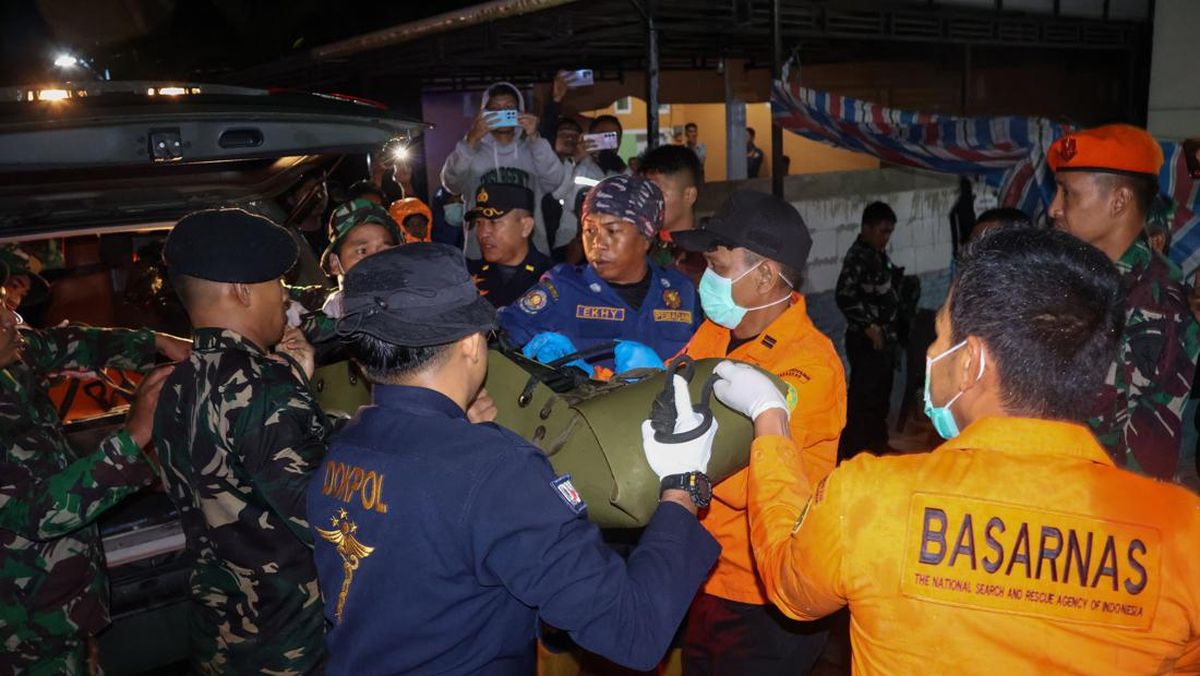 Jenazah Deden Maulana Korban Pesawat ATR Diserahkan ke Keluarga