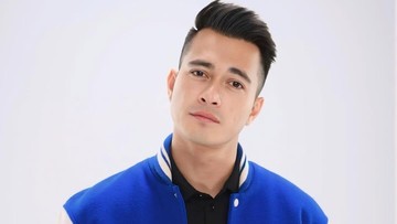 Highlight Dunia Hiburan InsertLive : Viral, Begini Kronologi Eza Gionino Tonjok Roby Tremonti