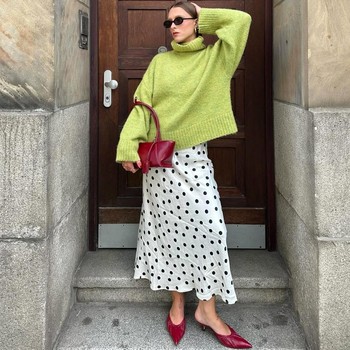 Get The Look: Tampil Chic dan Playful ala Lara Bussmann
