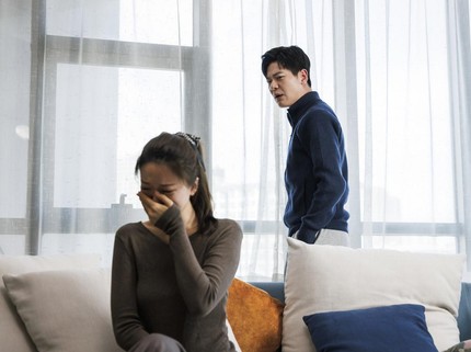 7 Cara Menghadapi Suami NPD agar Tetap Waras