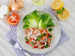 Mau Mulai Makan Salad Rutin? Ini Cara Pilih Salad Set Siap Makan yang Cocok