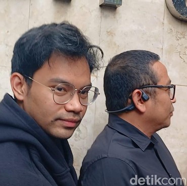 Sulit Bertemu Anak, Insanul Fahmi Buka Peluang Laporkan Wardatina Mawa ke Komnas Anak