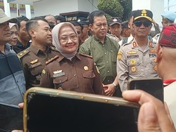 Dilaporkan Masyarakat, Kajari Sampang Diperiksa Kejagung