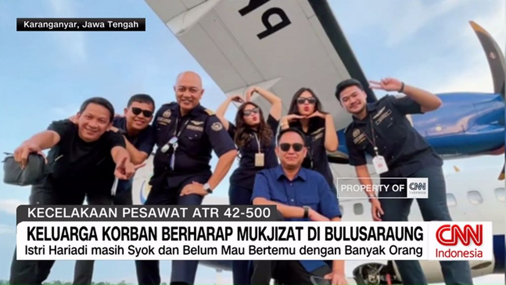 VIDEO: Keluarga Korban Pesawat ATR 42-500 Berharap Mukjizat