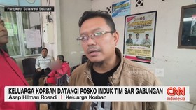 VIDEO: Keluarga Korban Datangi Posko Induk Tim SAR Gabungan