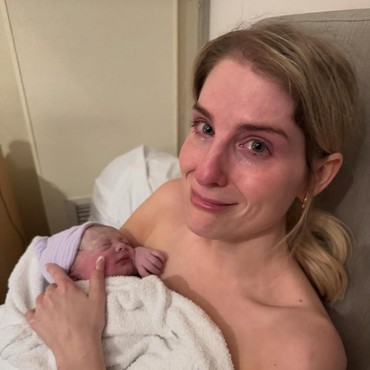 Meghan Trainor Umumkan Kelahiran Anak Ketiga melalui Ibu Pengganti