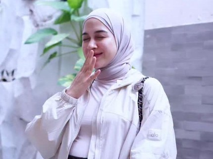 Cerita Nina Zatulini Panik Janin Tak Bergerak, Es Krim Jadi Penyelamat
