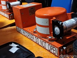 Black Box ATR 42-500 Tiba di Posko SAR Pangkep, Akan Diserahkan ke KNKT