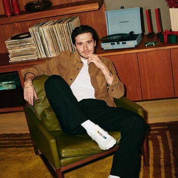 Profil dan Sumber Kekayaan Brooklyn Beckham, dari Bisnis Saus Cabai hingga Investasi