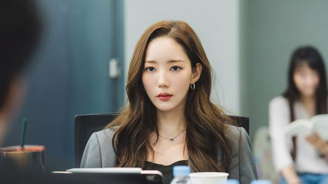 Cara Park Min Young Turunkan BB demi Tampil Realistis di Drakor Sirens Kiss